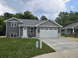 46 Gibson Ct, Oshkosh, WI 54902