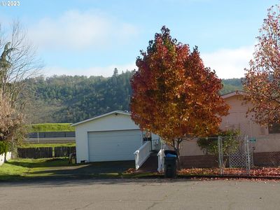 100 E Angela Ct, Roseburg, OR, 97471