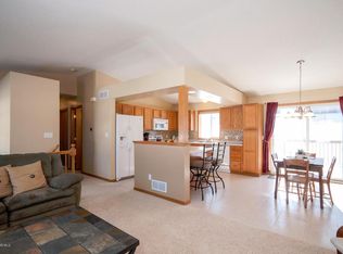 4940 Manor Brook Dr NW, Rochester, MN 55901