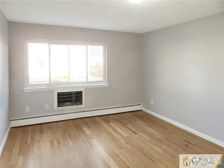 13 Lake Ave #5A — Photo 8