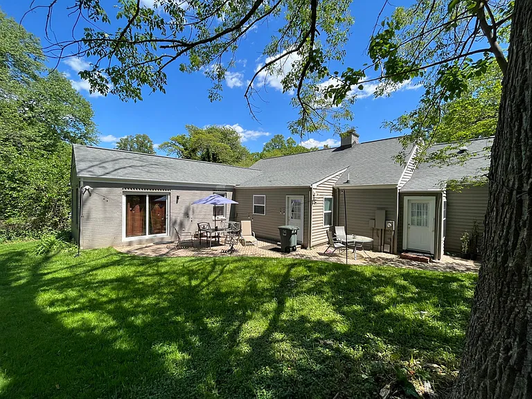 215 W Avondale Dr — Photo 42