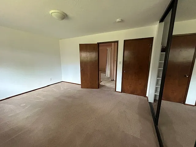 109 S Navarra Dr — Photo 11