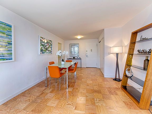 5th image of 333 E 14th St APT 6H