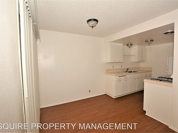 5th image of 420 Linden Dr #9