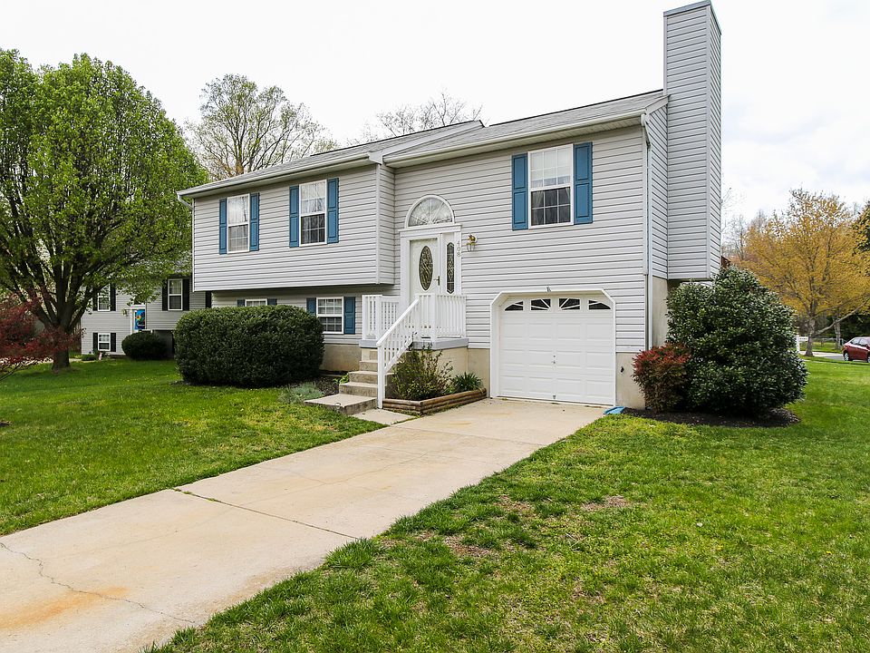 1st image of 408 Forest Bridge Ct