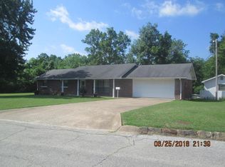 821 W Central Ave, Miami, OK 74354