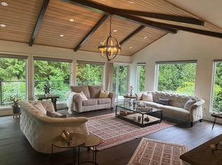 815 Elveden Row, West Vancouver, BC V7S1Y7