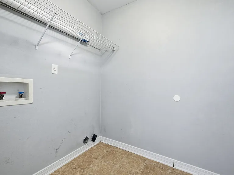 339 Peggy Dr — Photo 31