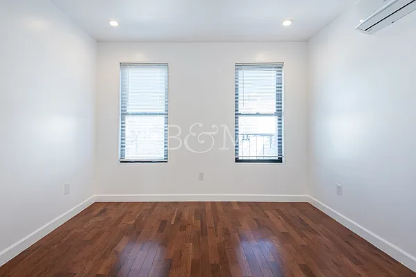 Rented by Brick&Mortar | media 16