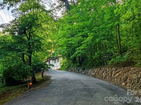 506 Country Club Rd, Tryon, NC 28782