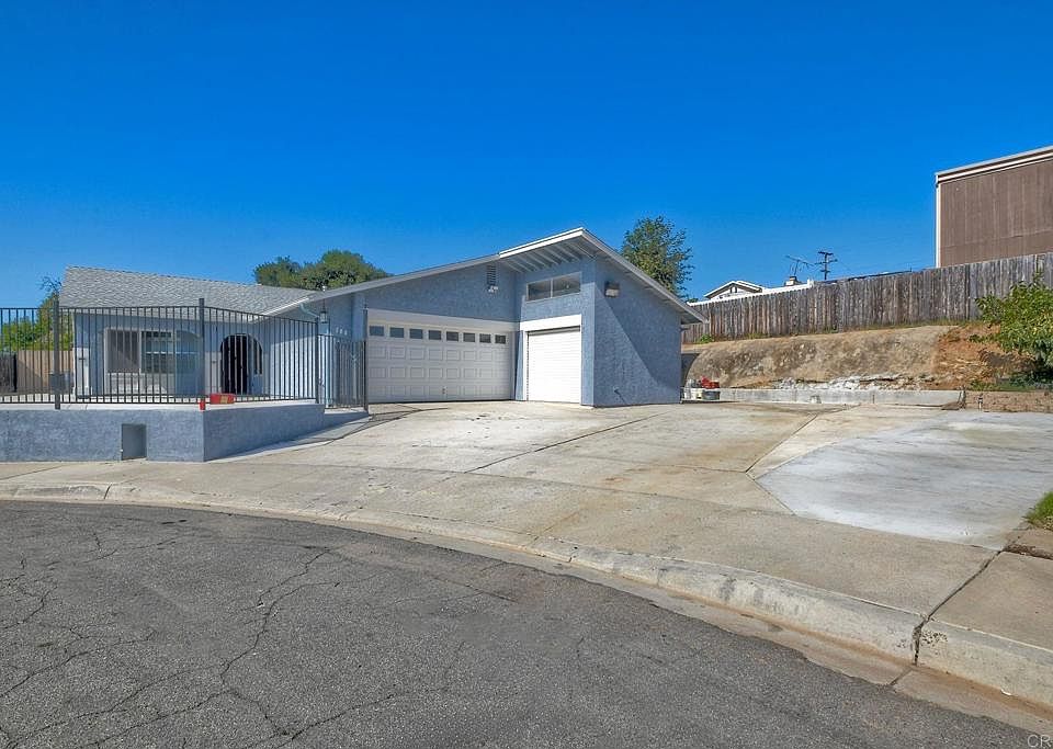 1st image of 580 Larchwood Dr