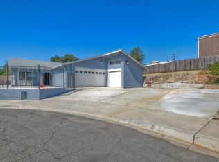 580 Larchwood Dr, San Marcos, CA 92069