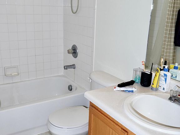 4th image of 2319 Woodpark Dr
