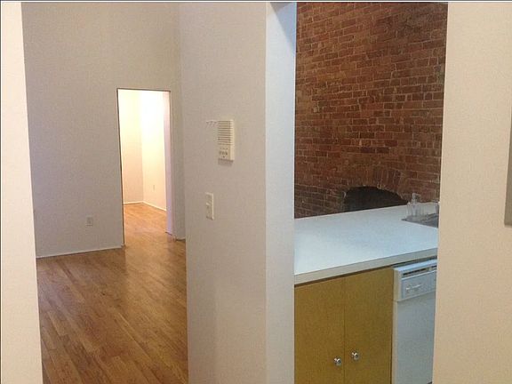4th image of 2034 5th Ave APT 1B