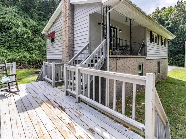 711 W Cove Rd, Chickamauga, GA 30707