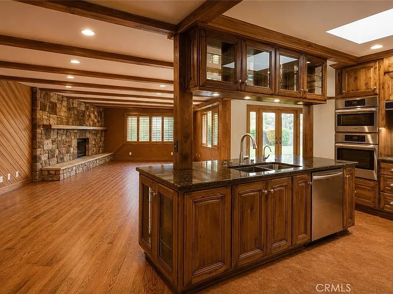 4720 Hayman Ave — Photo 20