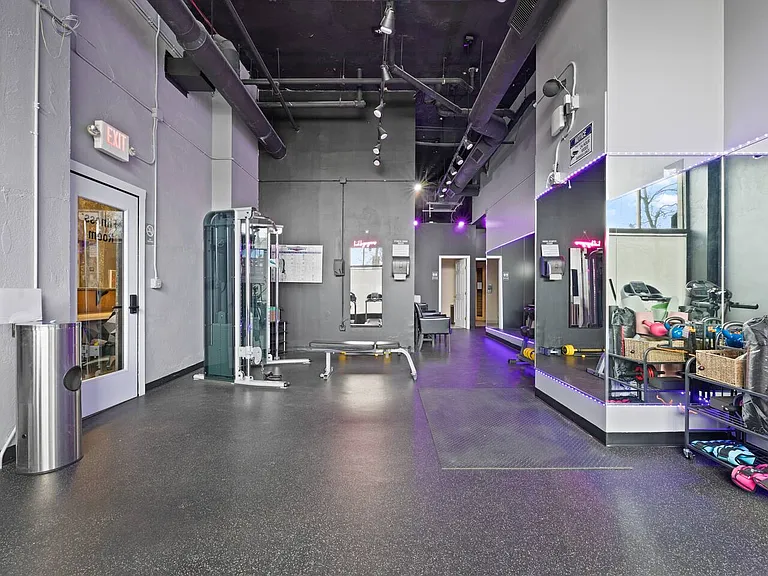 1900 The Loft, LLC — Photo 3