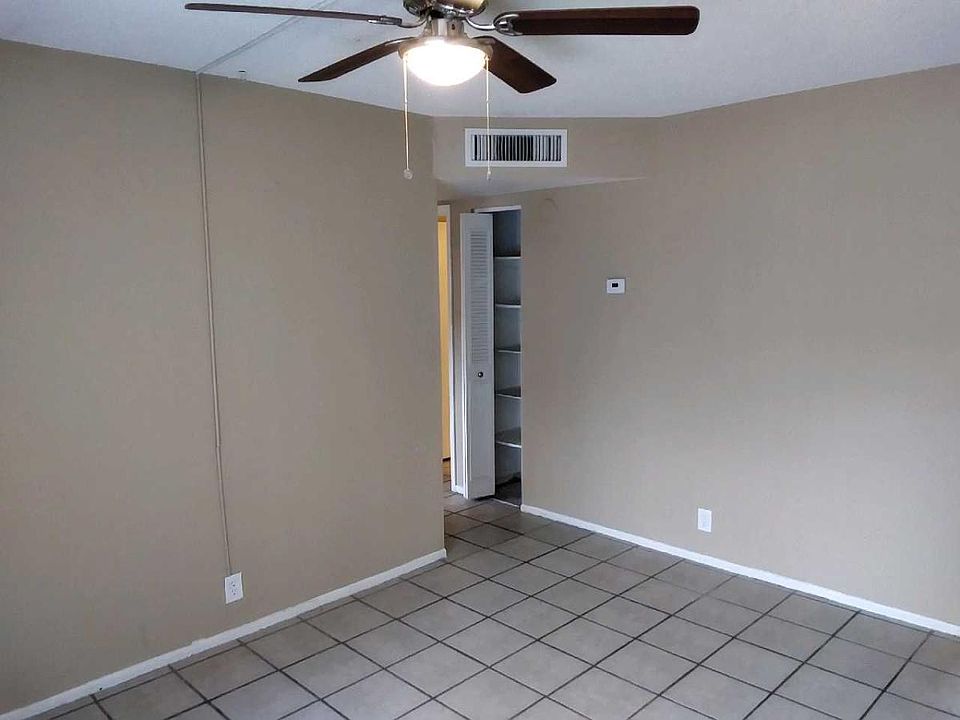 1st image of 337 E Vogel Ave #1