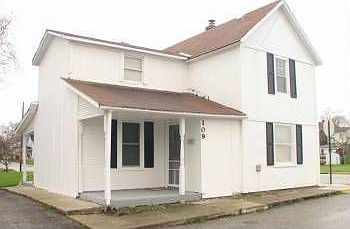 1st image of 109 E Pearl St