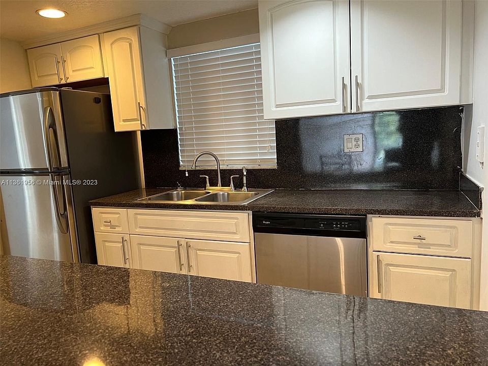 1st image of 1900 N Congress Ave APT 411