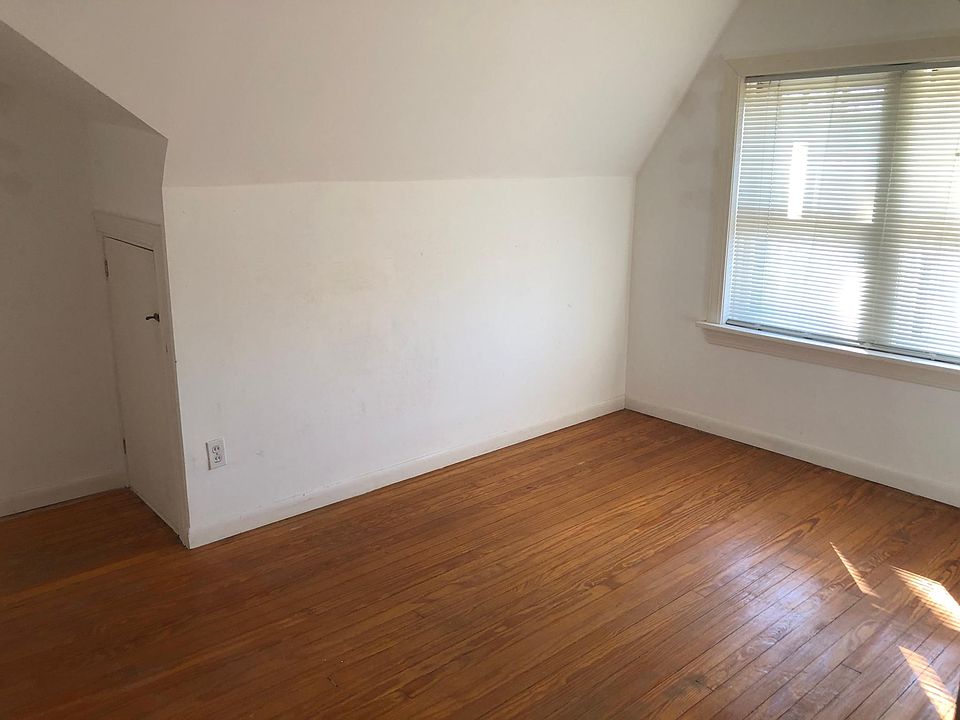 1st image of 5727 Walsh St