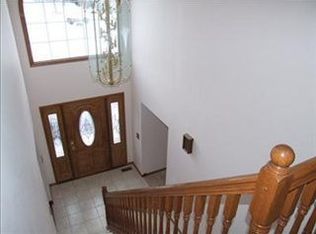6820 Rockport Ln, Mentor, OH