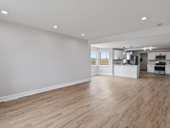 4th image of 4638 Hohman Ave