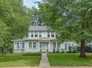 300 E Strathmore Cir, Memphis, TN 38112