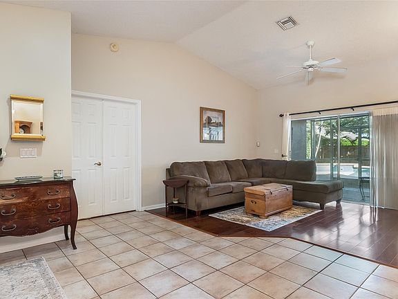 5th image of 9770 SW 15th Drive