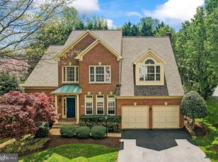 46493 Montgomery Pl, Sterling, VA 20165