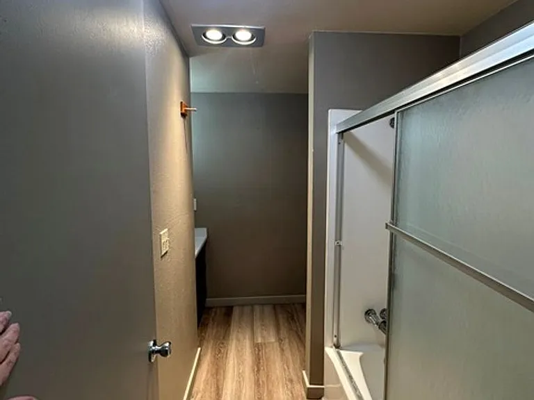 542 Riverside Dr #1 — Photo 1
