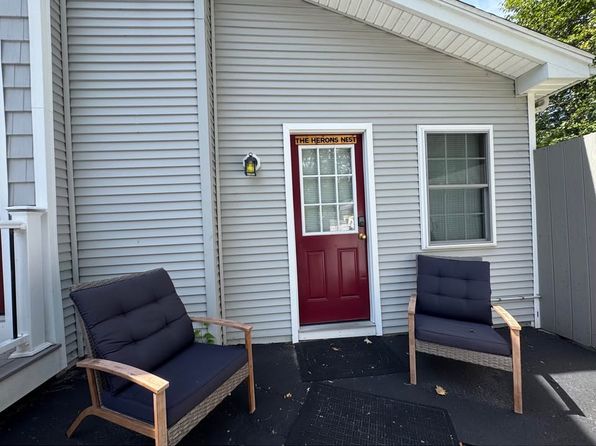 21 Mill Rd #1