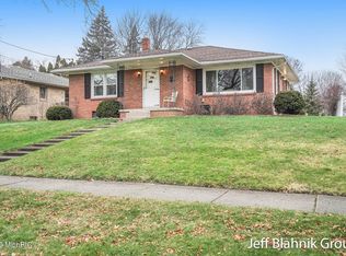 311 Graham Rd NW, Grand Rapids, MI 49504