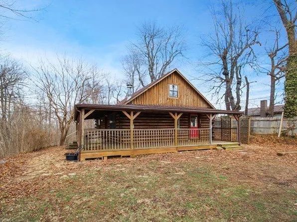 107 E Locust Grove Rd, Utica, KY 42376