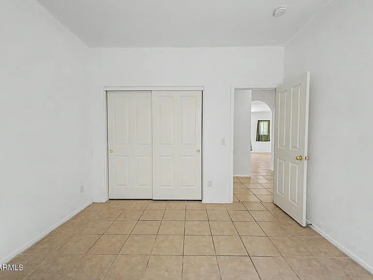 13271 W Clarendon Ave — Photo 29
