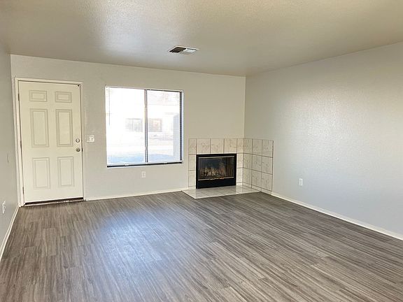 4th image of 8600 Lyn River Ct #1