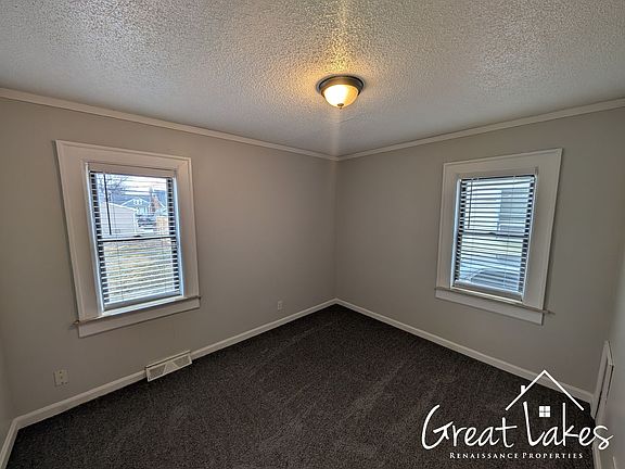2nd image of 28311 Essex St