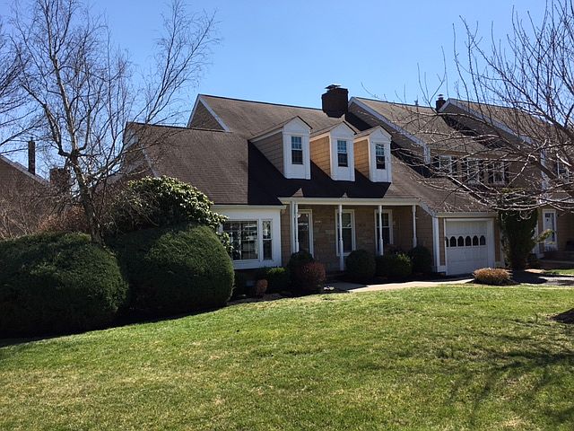 1st image of 21 Pembroke Dr
