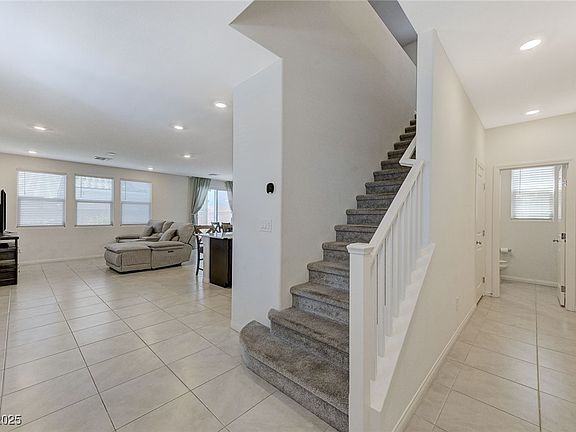 3rd image of 4133 Golden Fleece Ave