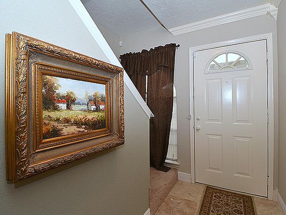 4th image of 10611 Huntington Wood Dr
