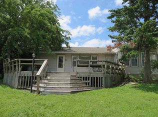 164 Breezy Shores Cir, Council Grove, KS 66846