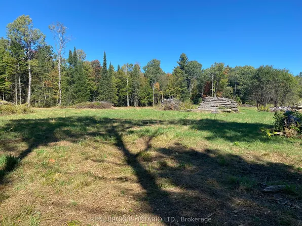 1248 Beiers Rd, Gravenhurst, ON P0E 1G0