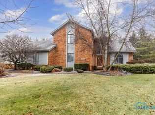 7702 Old Smokey Ct, Sylvania, OH 43560