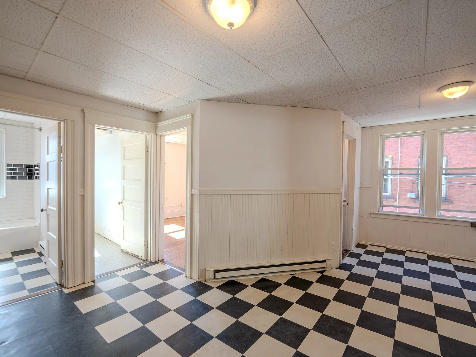 2 bed, $1,600 — Photo 2