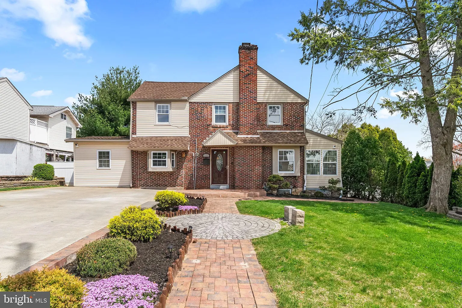 205 Brookline Plz photo 1
