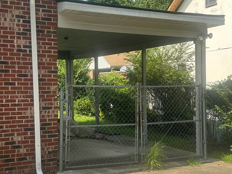 200 Whittington Cir — Photo 5