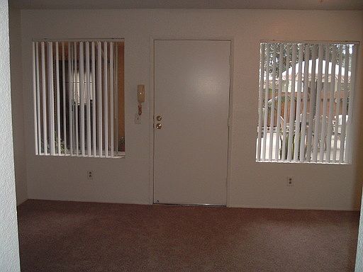 5th image of 4024 32nd St APT 25