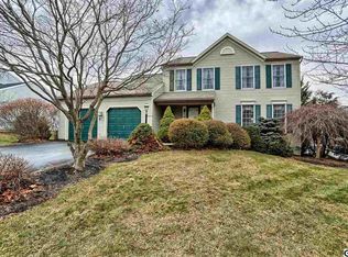 55 Ridgeview Dr, Etters, PA 17319