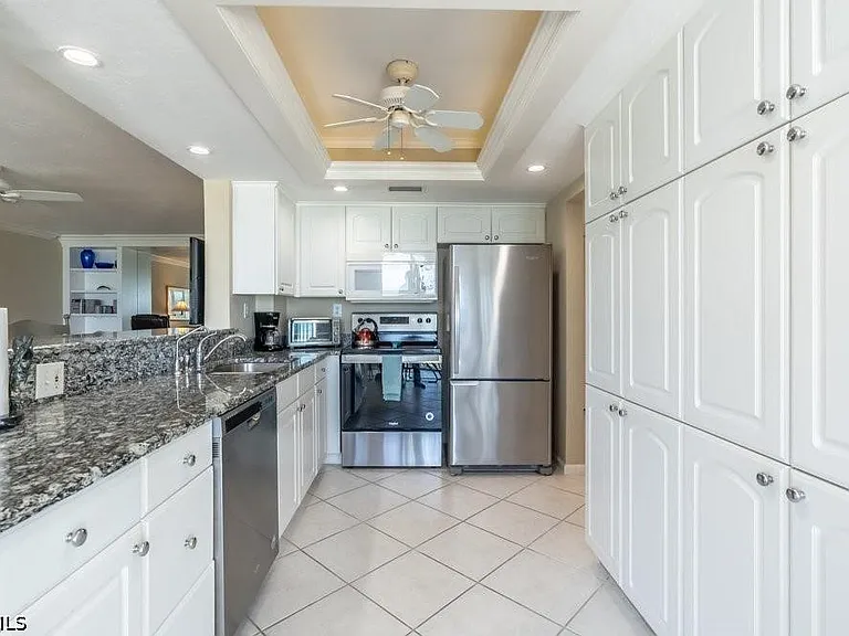 10475 Gulf Shore Dr #122 — Photo 9