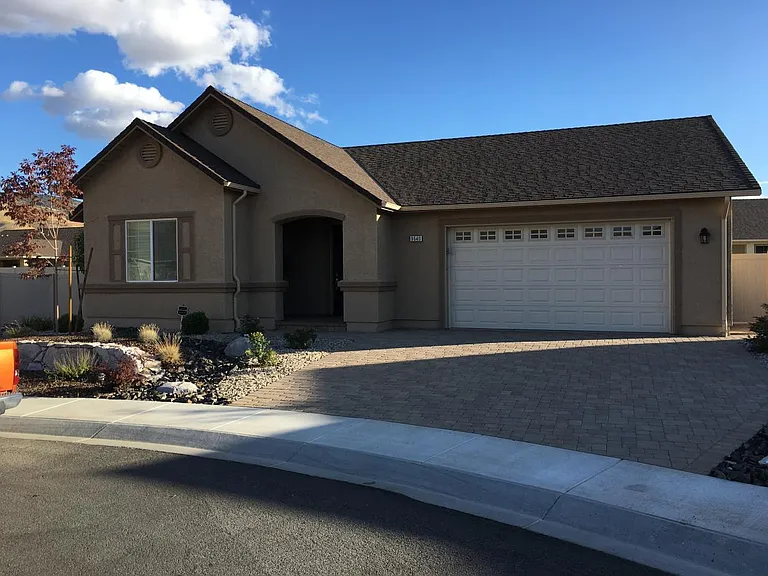9640 Caitlin Ct — Photo 1